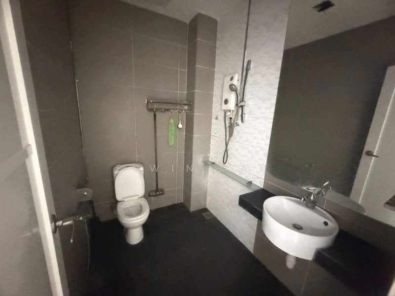 3.5-storey Terraced House for Sale in Taman Sri Hijau (Rawang) - Elwin Mah - Bathroom - PropertyGuru.com.my