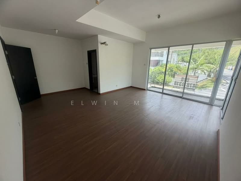 3-storey Terraced House for Sale in Bandar Country Homes (Rawang) - Elwin Mah - Living Room - PropertyGuru.com.my