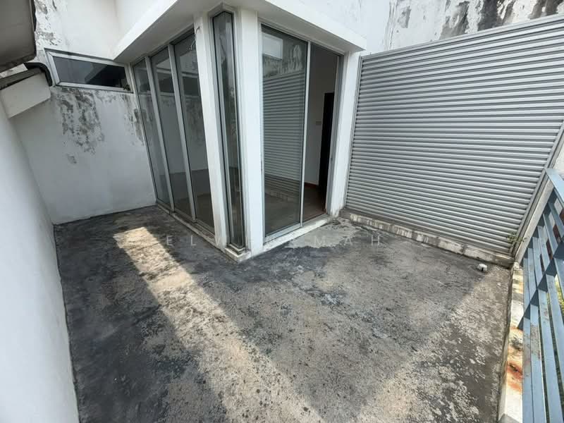 3-storey Terraced House for Sale in Bandar Country Homes (Rawang) - Elwin Mah - Exterior - PropertyGuru.com.my