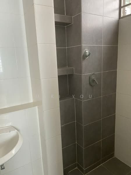 Rumah Teres 2 Tingkat untuk Dijual di Kota Kemuning (Shah Alam) - Miki You - Bathroom - PropertyGuru.com.my