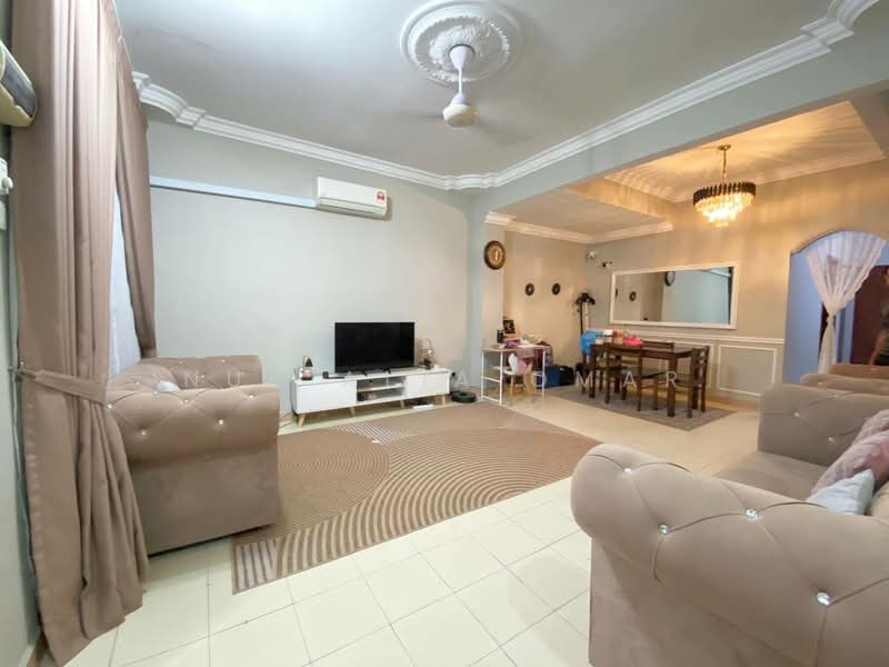 2-storey Terraced House for Sale in Kampung Perepat (Kapar) - Nur Alia Omar - Living Room - PropertyGuru.com.my
