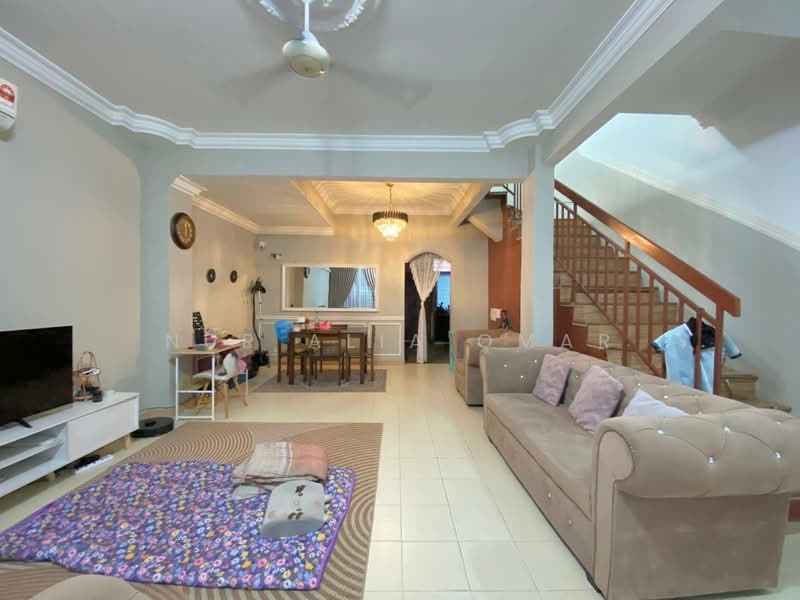 2-storey Terraced House for Sale in Kampung Perepat (Kapar) - Nur Alia Omar - Living Room - PropertyGuru.com.my