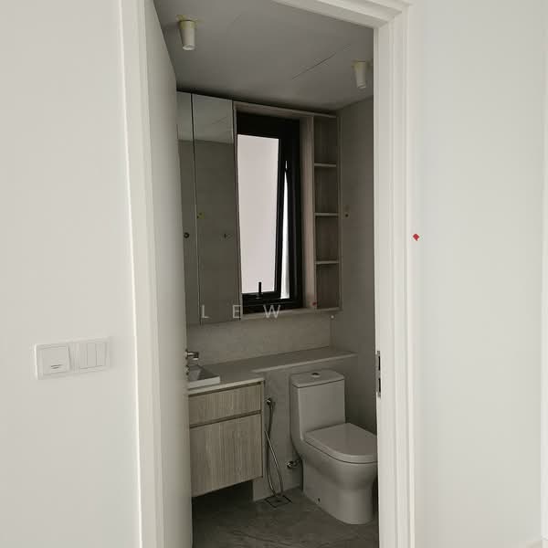 Servis Apartment untuk Dijual di Jendela Residences - Lew . - Bathroom - PropertyGuru.com.my