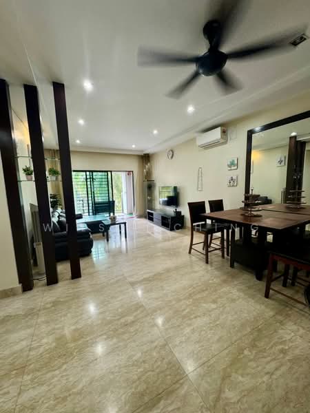Kondominium untuk Disewa di H Residence (One Ritz Residence / Kelawai View) - Wilson Ching - Living Room - PropertyGuru.com.my