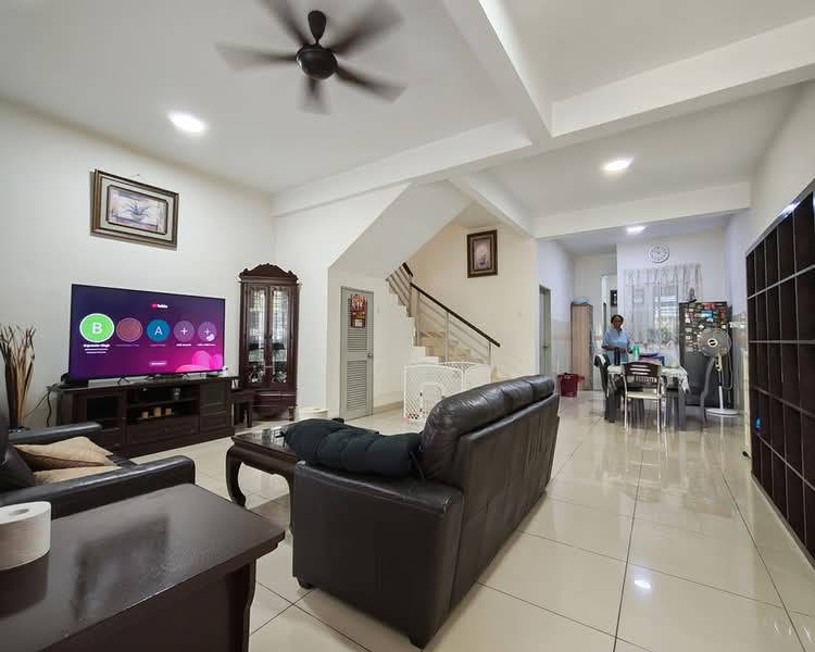 2-storey Terraced House for Sale in Klang (Selangor) - Kho Daniel - Living Room - PropertyGuru.com.my