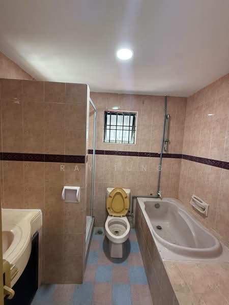 2-storey Terraced House for Rent in Taman Sentosa (Johor Bahru) - Ray Tung - Bathroom - PropertyGuru.com.my