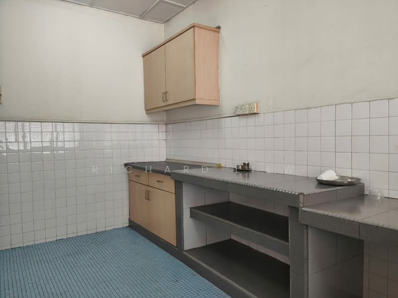 1-storey Terraced House for Sale in SS4 (Petaling Jaya) - Richard Liew - Kitchen - PropertyGuru.com.my