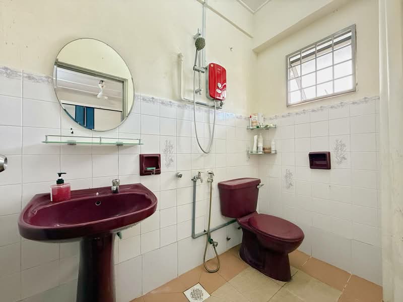 Condominium for Sale at D'Casa Condominium - M.J Zairin - Bathroom - PropertyGuru.com.my