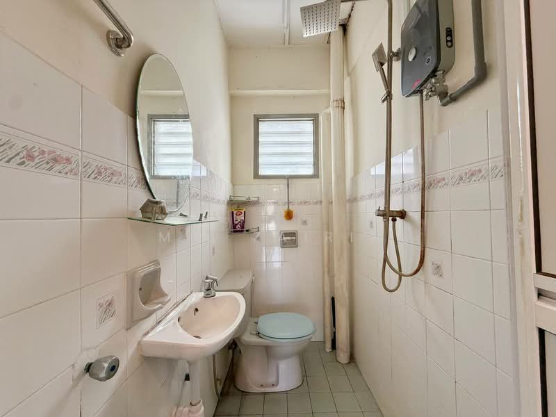 Condominium for Sale at D'Casa Condominium - M.J Zairin - Bathroom - PropertyGuru.com.my