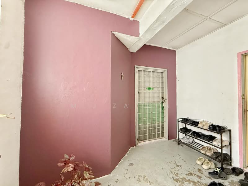 Condominium for Sale at D'Casa Condominium - M.J Zairin - Entrance - PropertyGuru.com.my