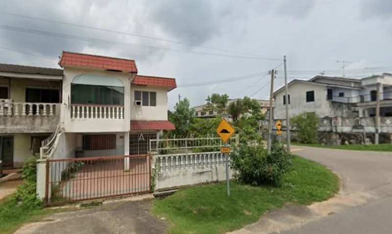 Rumah Teres 2 Tingkat untuk Dijual di Taman Sri Tengah (Kluang) - Allen . - Exterior - PropertyGuru.com.my