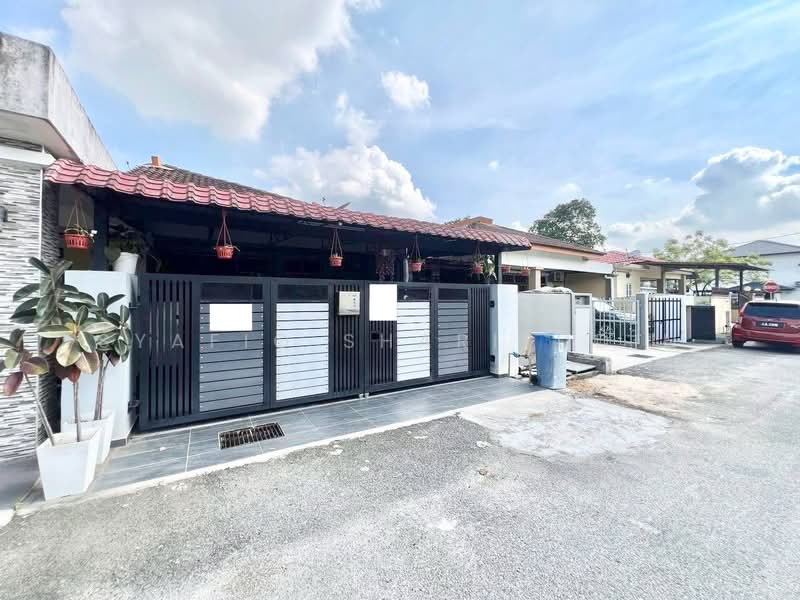 1-storey Terraced House for Sale in Jenjarom (Selangor) - Syafiq Sharifudin - PropertyGuru.com.my