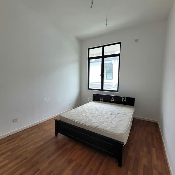2-storey Terraced House for Sale in Eco Majestic (Semenyih) - May Chan - Bedroom - PropertyGuru.com.my