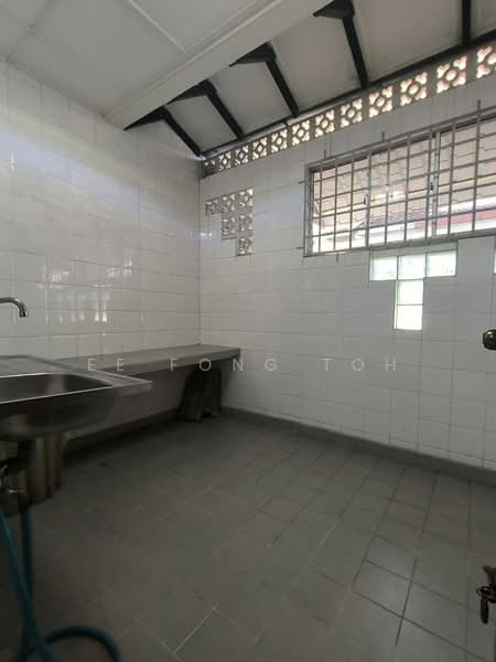 2-storey Terraced House for Sale in Taman Molek (Johor Bahru) - Ee Fong Toh - PropertyGuru.com.my