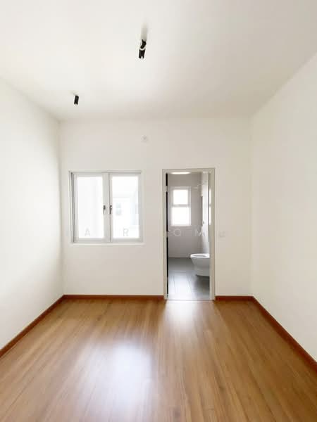 2-storey Terraced House for Sale in Bandar Serenia (Dengkil) - Fazri Omar - PropertyGuru.com.my