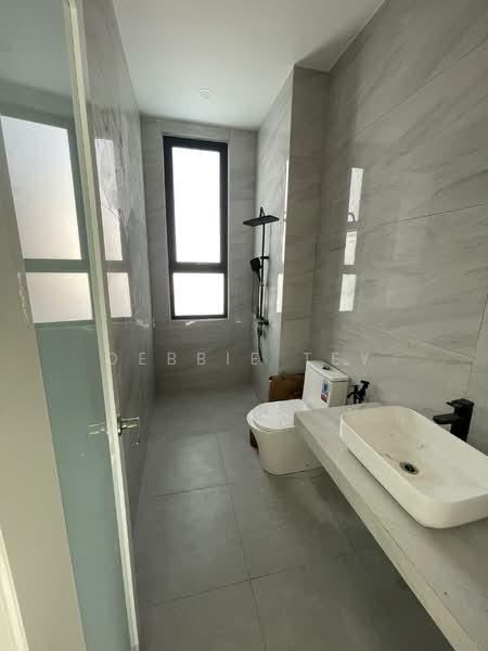 Rumah Banglo untuk Dijual di Taman Equine (Seri Kembangan) - Debbie Tey - Bathroom - PropertyGuru.com.my