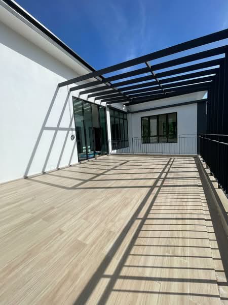 Rumah Banglo untuk Dijual di Taman Equine (Seri Kembangan) - Debbie Tey - Exterior - PropertyGuru.com.my