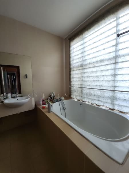 Bungalow for Sale in Kota Kemuning (Shah Alam) - Kelvin Tan - Bathroom - PropertyGuru.com.my