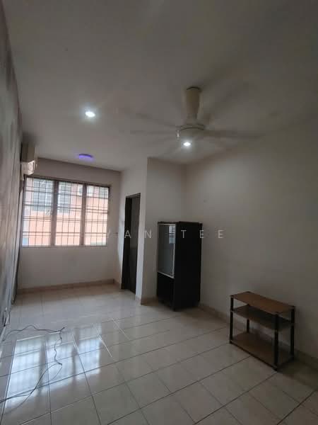 Terraced House for Sale in Taman Seri Minang (Cheras) - Ryan Tee - Living Room - PropertyGuru.com.my