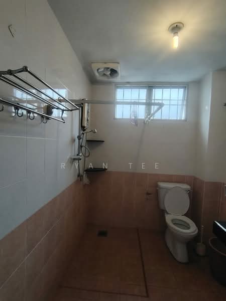 Terraced House for Sale in Taman Seri Minang (Cheras) - Ryan Tee - Bathroom - PropertyGuru.com.my