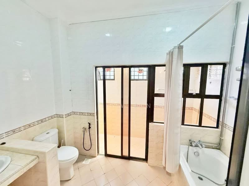 Semi-Detached House for Sale in Taman D'Utama (Johor Bahru) - Seri Wangi - PropertyGuru.com.my
