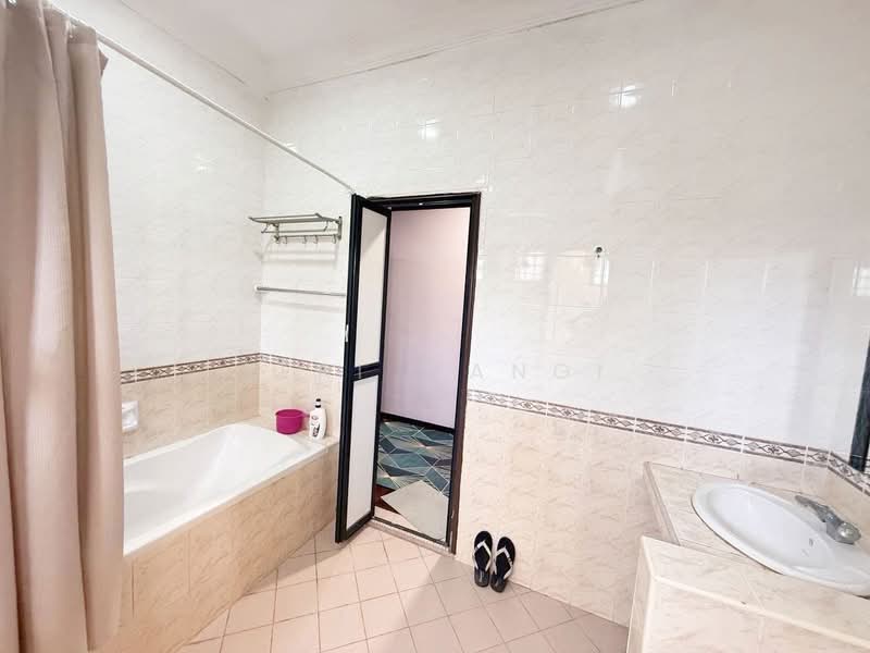 Semi-Detached House for Sale in Taman D'Utama (Johor Bahru) - Seri Wangi - PropertyGuru.com.my