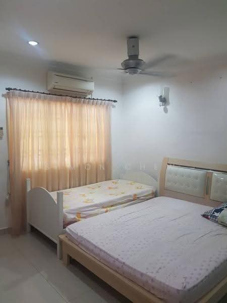 Rumah Teres 2-Tingkat untuk Disewa di TAMAN PUCHONG UTAMA (Puchong) - Simon Chew - Bedroom - PropertyGuru.com.my