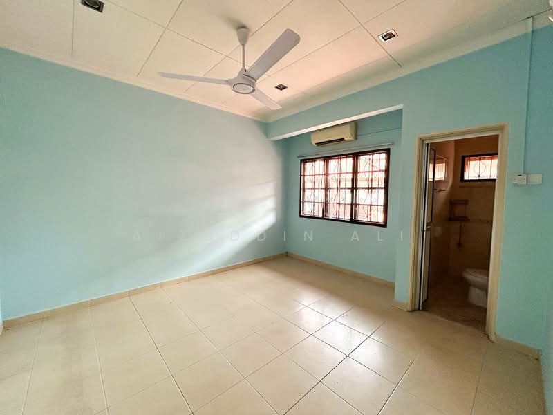 Terraced House for Sale in Cheras (Selangor) - Aizuddin Ali - Interior - PropertyGuru.com.my