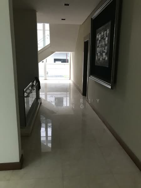 Bungalow for Sale in Country Heights Damansara (Kuala Lumpur) - Kimberly Yang - Corridor - PropertyGuru.com.my
