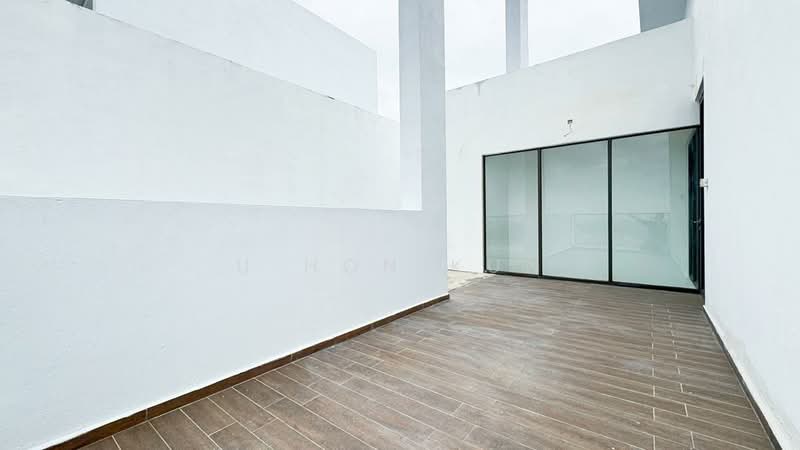 Apartment for Sale at The WaterEdge (Pinggiran Air) - U Hon Kun - Exterior - PropertyGuru.com.my