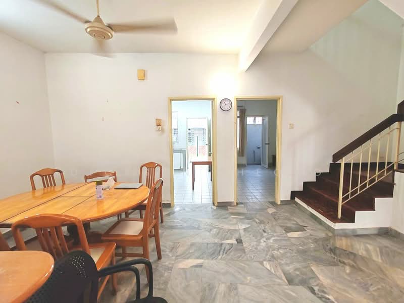 Rumah Teres 2 Tingkat untuk Dijual di Bandar Utama 4 (Bandar Utama) - Dickson Cheong - Dining Room - PropertyGuru.com.my