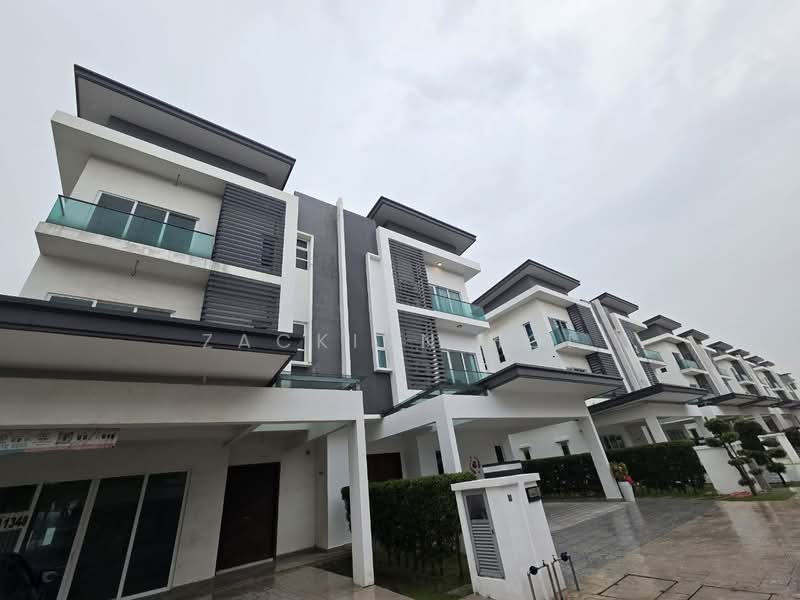 Rumah Berkembar untuk Dijual di Setia Alam (Selangor) - Zackinn Hoi - PropertyGuru.com.my