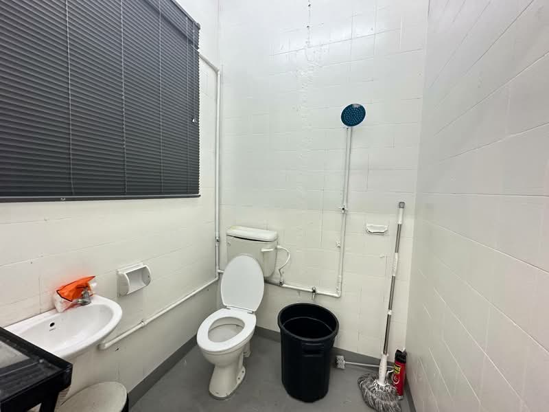 Shop for Rent in Taman Sri Tebrau (Johor Bahru) - Wong Yi Xin - Bathroom - PropertyGuru.com.my