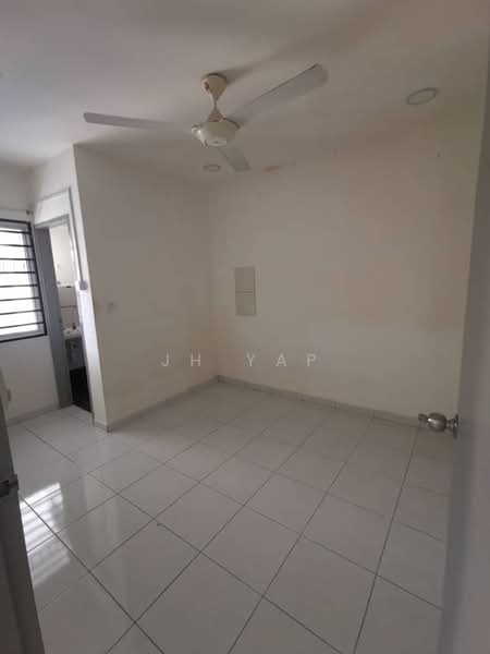 Townhouse for Rent in Bandar Indahpura (Kulai) - JH Yap - Interior - PropertyGuru.com.my