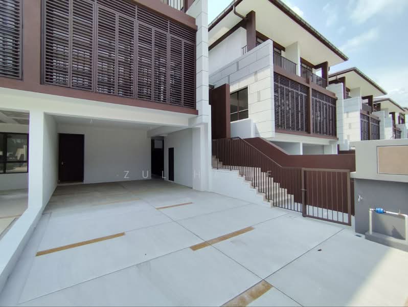 3-storey Terraced House for Sale in Cyberjaya (Selangor) - Zul Hasif - Exterior - PropertyGuru.com.my
