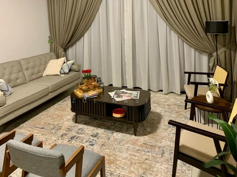 3-storey Terraced House for Sale in Cyberjaya (Selangor) - Zul Hasif - Living Room - PropertyGuru.com.my