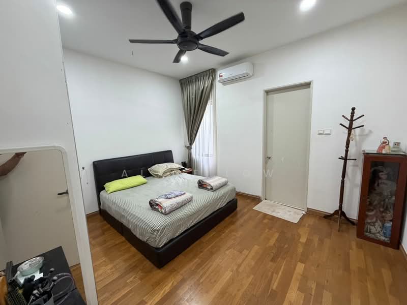 Semi-Detached House for Sale in Rawang (Selangor) - Alice Low - Bedroom - PropertyGuru.com.my