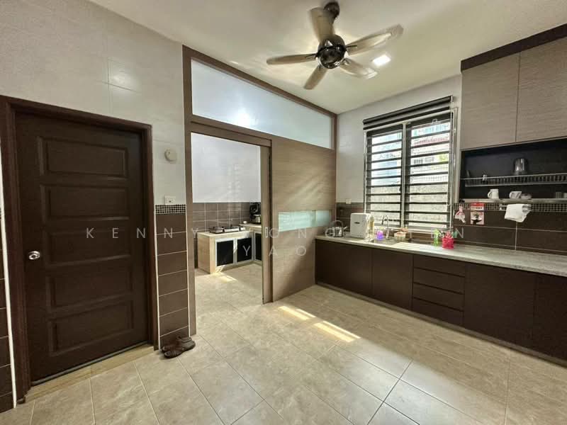 Rumah Berkembar untuk Dijual di Taman Nusa Bestari (Iskandar Puteri (Nusajaya)) - Kenny Wong Chen Yao - Kitchen - PropertyGuru.com.my