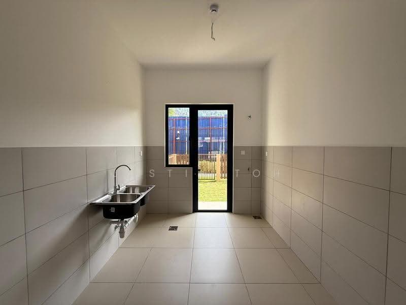 Rumah Teres 2-Tingkat untuk Dijual di Rawang (Selangor) - Justin Toh - Kitchen - PropertyGuru.com.my