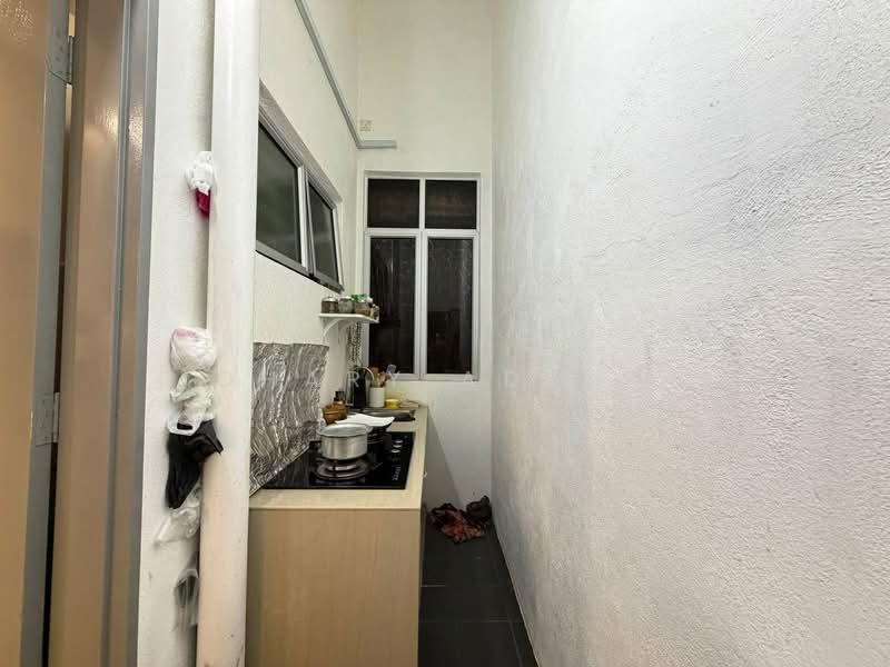 Rumah Teres 1 Tingkat untuk Dijual di Shah Alam (Selangor) - Johary Adzhar - Kitchen - PropertyGuru.com.my