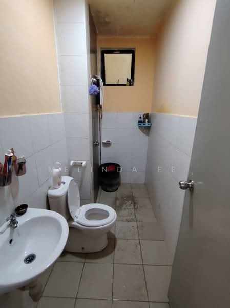 Servis Apartment untuk Dijual di Jentayu Residensi @ Tampoi - Melinda Ee - Bathroom - PropertyGuru.com.my