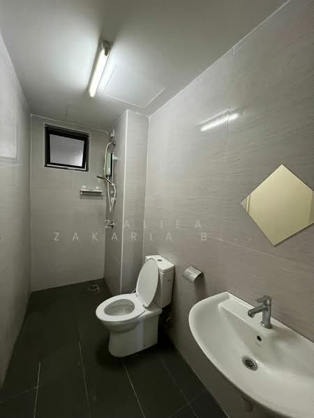Servis Apartment untuk Disewa di Vista Alam Serviced Apartment - Noor Zalifa Binti Zakaria - Bathroom - PropertyGuru.com.my