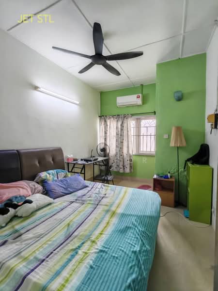 2-storey Terraced House for Sale in Taman Eng Ann (Klang) - Ivy Por - Bedroom - PropertyGuru.com.my