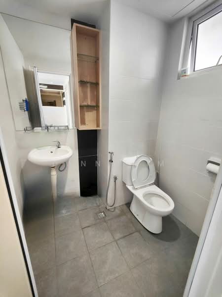 Kondominium untuk Dijual di Summer Place - Danny Lim - Bathroom - PropertyGuru.com.my