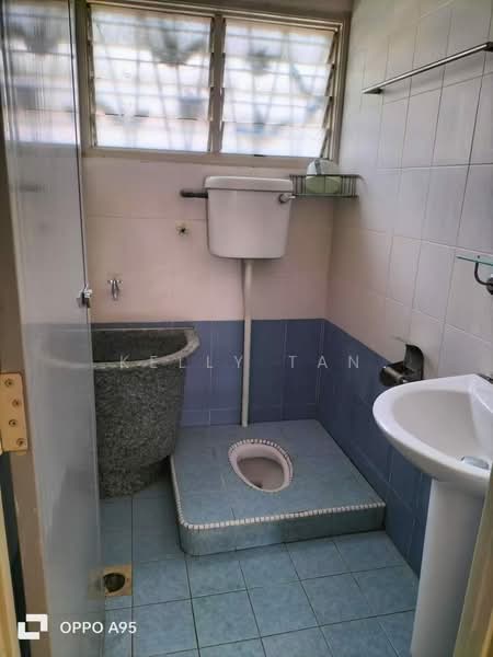 1-storey Terraced House for Sale in Taman Pengkalan Harmoni Fasa 3e (Ipoh) - Kelly Tan - Bathroom - PropertyGuru.com.my