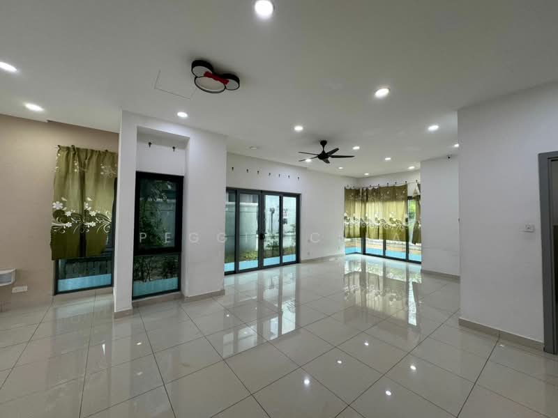 Semi-Detached House for Sale in Taman Molek (Johor Bahru) - Peggie Chua - Living Room - PropertyGuru.com.my