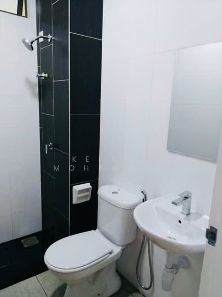 Service Residence for Sale at Seasons Garden Residences - Kelana Mohammad - Bathroom - PropertyGuru.com.my