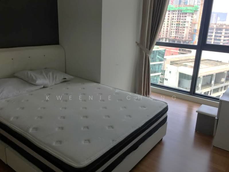 Servis Apartment untuk Disewa di V Residence 2 @ Sunway Velocity - Kweenie Chong - Bedroom - PropertyGuru.com.my