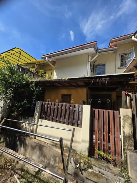 2-storey Terraced House for Sale in Bandar Baru Bangi (Selangor) - Azira Ahmad - Exterior - PropertyGuru.com.my