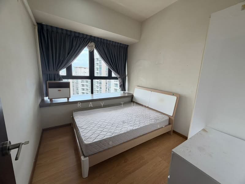 Condominium for Rent at Bay Point @ Country Garden Danga Bay - Ray Tung - Bedroom - PropertyGuru.com.my
